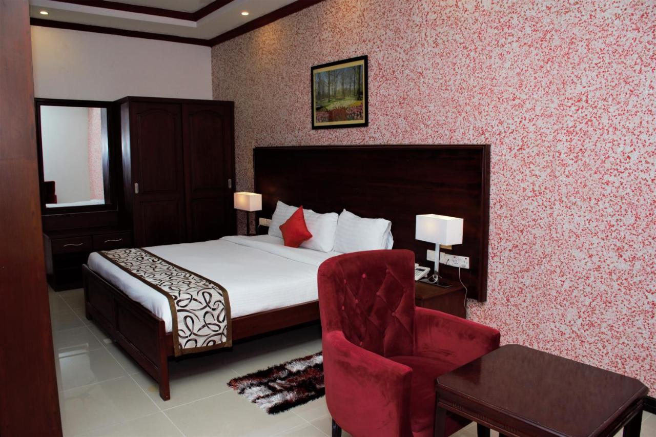 Hotel Blue Sapphire Dar es Salaam Eksteriør billede