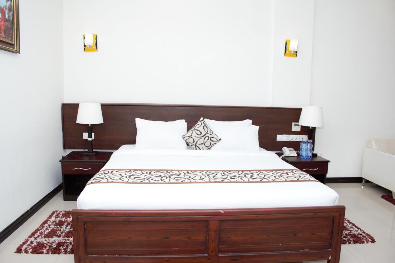 Hotel Blue Sapphire Dar es Salaam Eksteriør billede