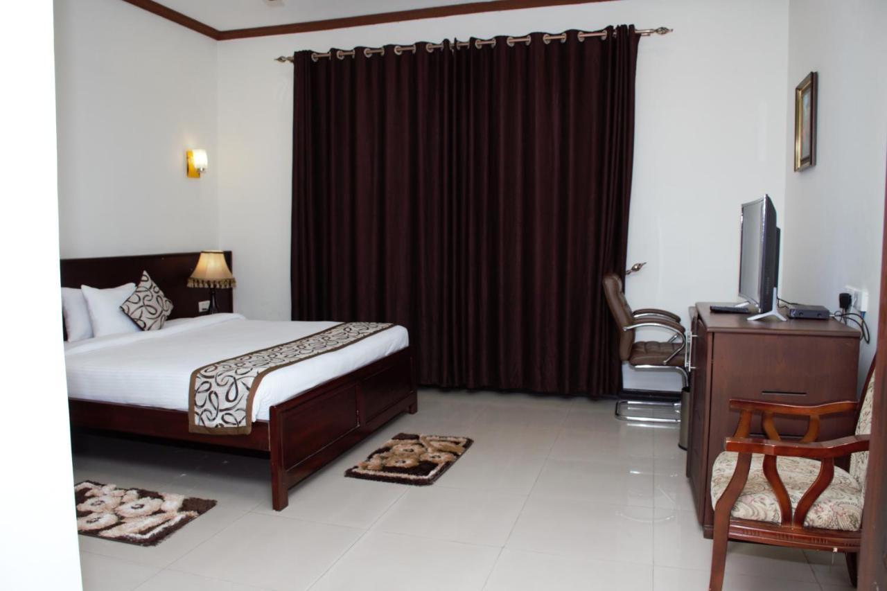 Hotel Blue Sapphire Dar es Salaam Eksteriør billede