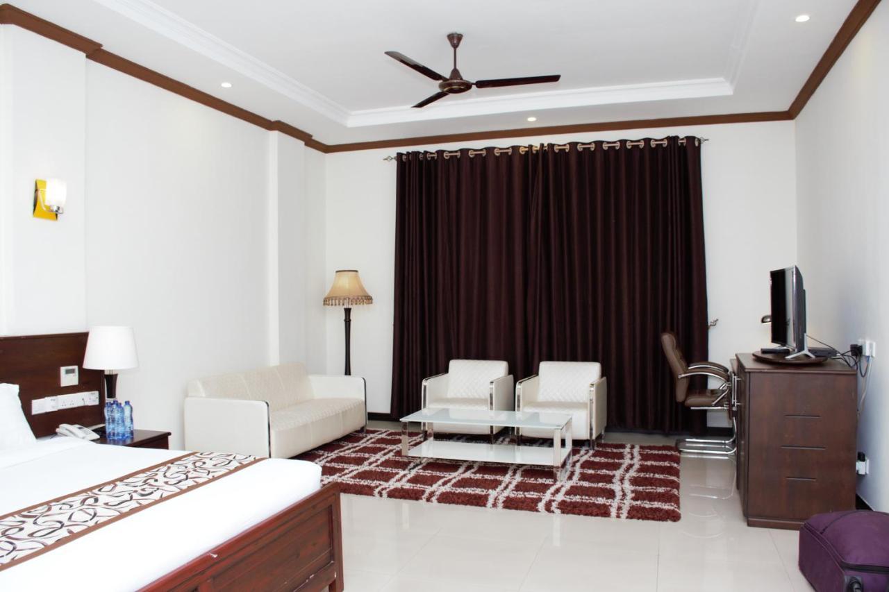 Hotel Blue Sapphire Dar es Salaam Eksteriør billede