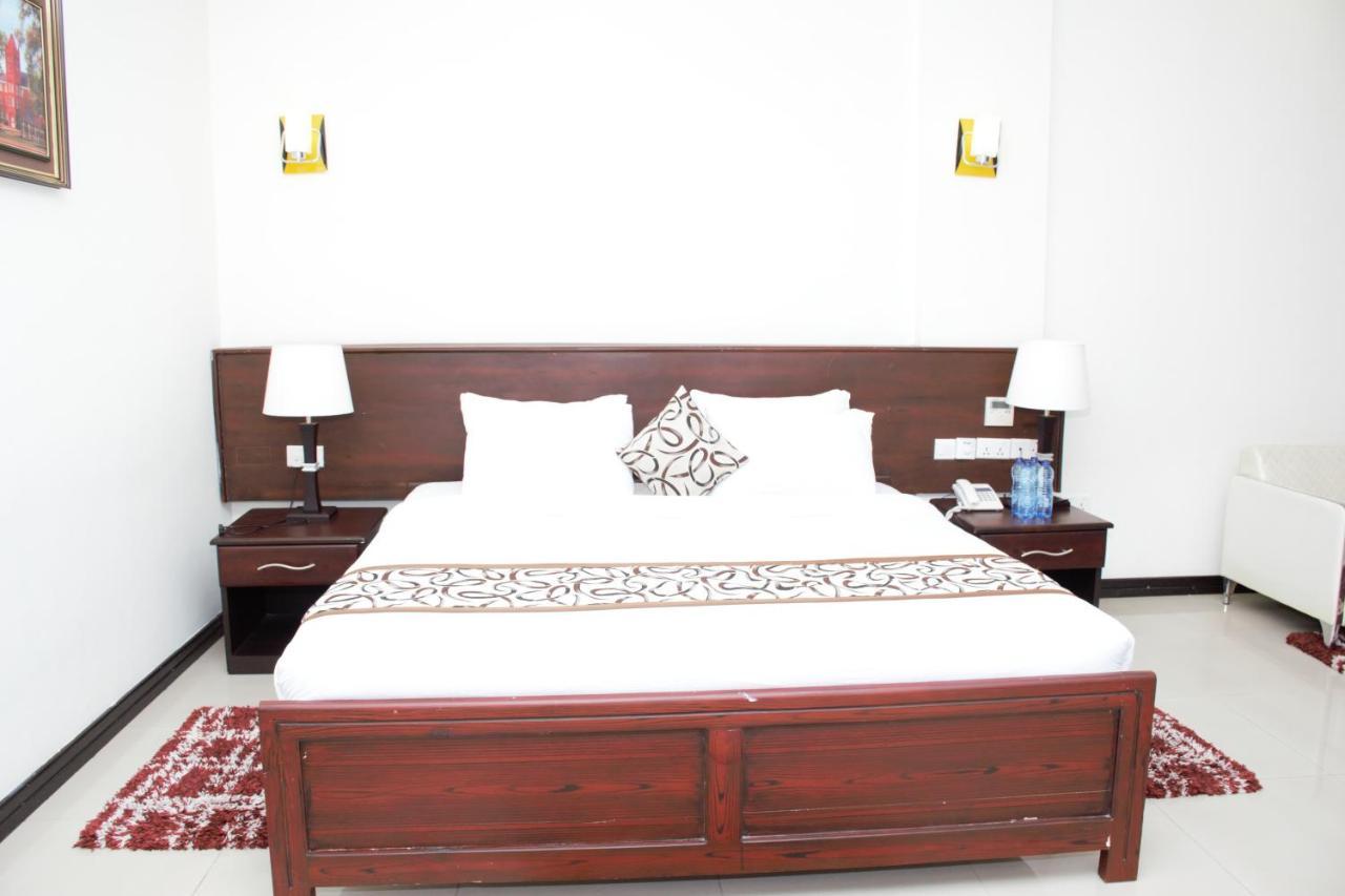Hotel Blue Sapphire Dar es Salaam Eksteriør billede