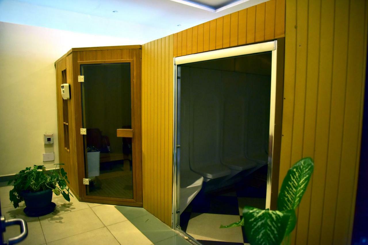 Hotel Blue Sapphire Dar es Salaam Eksteriør billede