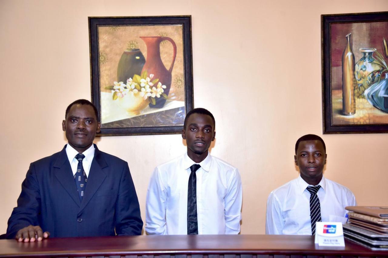 Hotel Blue Sapphire Dar es Salaam Eksteriør billede